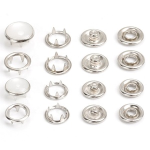 Thanh lịch màu bạc năm móng vuốt nút ngọc trai với đồng prong Snap Shank phong cách mạ kỹ thuật thiết kế nút - Product Image 1