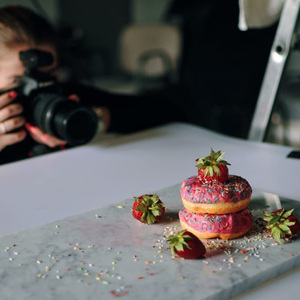 Amex Thương Mại Điện Tử Người Bán Trực Tuyến Tiktok Videography Lối Sống Sản Phẩm Chụp Với Mô Hình Cho <span class=keywords><strong>Amazon</strong></span> Dịch Vụ Nhiếp Ảnh - Product Image 4