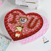 Vente en gros Boîte cadeau de fleur de savon rose en forme de coeur Cadeau de la Saint-Valentin Cadeau de fête des enseignants Cadeau de fleur de savon pour amis