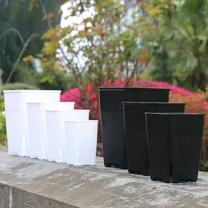 Maceta Cuadrada de Plástico Transparente Resistente al Por Mayor con Autorriego y Orificio de Drenaje Ecológico para Viveros y Jardinería - Product Image 2