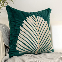 Housse de coussin en velours brodée de feuilles avec passepoil, motif végétal, taie d'oreiller décorative moderne pour canapé et chambre à coucher