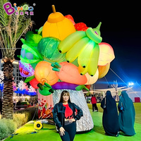 Modèle de plante gonflable personnalisé, fraise, légume, arbre fruitier gonflable géant pour la publicité, la décoration d'événements en plein air et de fêtes