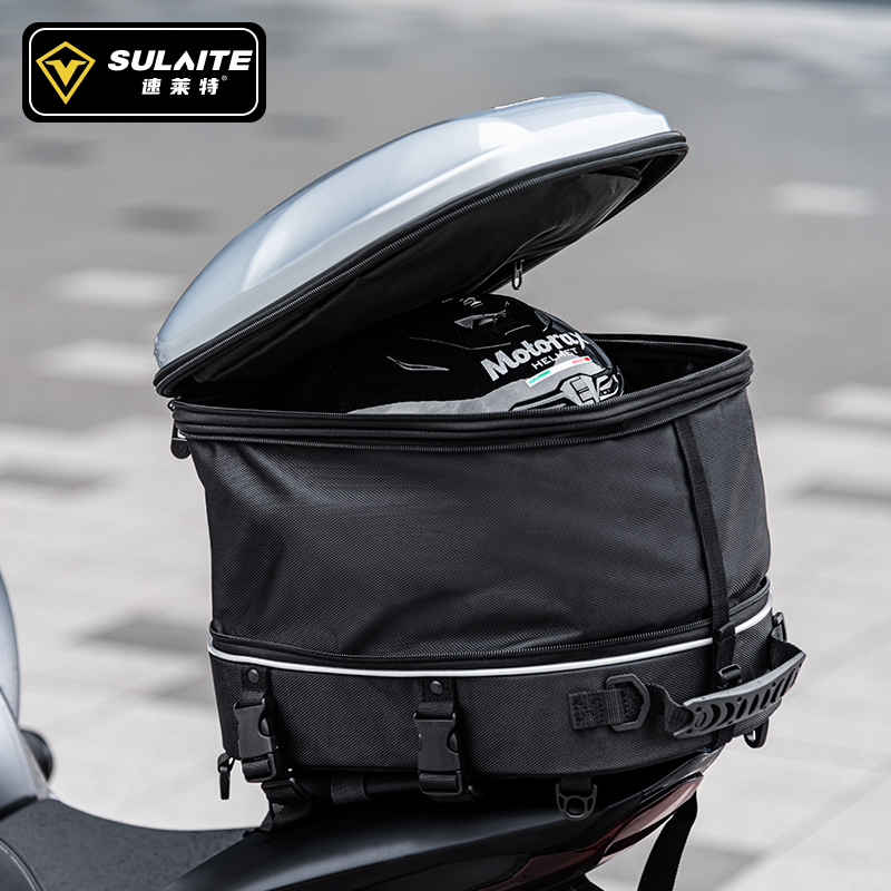 Water Repellent Backpack | ALOP V1.Y8.02 | AlphaTauri
