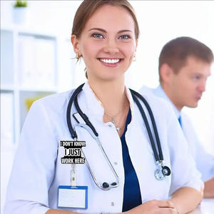 Drôle <span class=keywords><strong>je</strong></span> <span class=keywords><strong>ne</strong></span> <span class=keywords><strong>sais</strong></span> <span class=keywords><strong>pas</strong></span> <span class=keywords><strong>je</strong></span> viens de travailler ici infirmière rétractable Badge bobine acrylique ID nom porte-carte avec Clip médical Badge boucle cadeau - Product Image 2