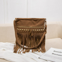 Sac à bandoulière décontracté rétro Jialing pour femme, avec pompon, rivets, pliable, imperméable, grande capacité, mode polyvalente, personnalisable