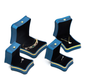 Juego Completo de Cajas de Joyería Hechas a Mano de Alta Gama, Forradas en Tela de Terciopelo Azul, Base Rígida, Bordes con Adornos Dorados, Hebilla Pequeña Dorada en el Exterior - Product Image 1