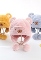 Bonitos sombreros cálidos de invierno para niños, niñas y niños, gorros con dobladillo de lana polar con bola, Gorros de protección para los oídos de lana sólida, gorro suave para recién nacidos