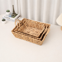 Panier de pique-nique rectangulaire minimaliste fait main en jonc de mer, écologique et polyvalent, idéal pour la maison et la cuisine