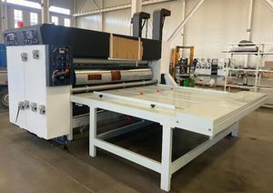 プリンター付き半自動段ボールフレキソRS4スロット段ボール箱チェーンフィーダー印刷スロット型抜き機 - Product Image 4