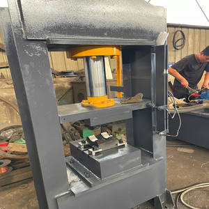 Máquina de empuje en caliente de codo completamente automática - Product Image 3