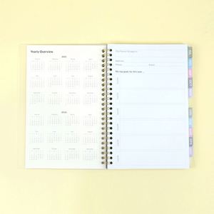 รับทำโลโก้ตามสั่ง สมุดแพลนเนอร์รายเดือน ขนาด A5 ปก PVC/กระดาษ เป็นมิตรกับสิ่งแวดล้อม เข้าเล่มแบบสันห่วงทอง 80 แผ่น พิมพ์สี CMYK สำหรับใช้ในสำนักงานธุรกิจ - Product Image 3