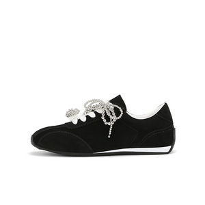 Nuevas Zapatillas Casuales de Ante y Cuero Estilo Forrest Gump para Otoño-Invierno, Retro con Punta Cuadrada y Lazo de Perlas para Mujer - Product Image 6