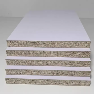 Panneaux muraux finis en <span class=keywords><strong>OSB</strong></span> de 18 mm <span class=keywords><strong>pour</strong></span> la cuisine et la décoration intérieure, utilisation extérieure, feuille de placage, panneaux de façade en bois - Product Image 4