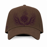 Casquette de baseball Dad Hat à 5 panneaux et visière incurvée, personnalisée avec impression vintage Old English sur sergé, style streetwear urbain West Coast, vente en gros