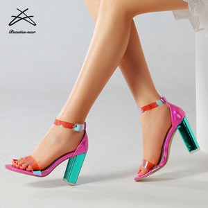 Sandali Estivi da Donna RTS 35-42, <span class=keywords><strong>Scarpe</strong></span> <span class=keywords><strong>con</strong></span> <span class=keywords><strong>Tacco</strong></span> Rosa Shocking, Calzature Trasparenti Multicolore <span class=keywords><strong>con</strong></span> <span class=keywords><strong>Tacco</strong></span> Quadrato - Product Image 4