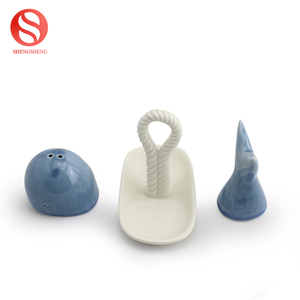 Céramique cétacés conception mer bleu <span class=keywords><strong>baleine</strong></span> forme salière et poivrière - Product Image 3