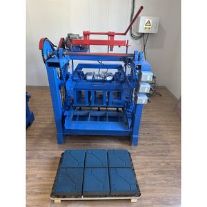 Eficiencia logística Estándares internacionales Atención al cliente internacional Máquina manual de fabricación de ladrillos Ladrillo entrelazado - Product Image 1