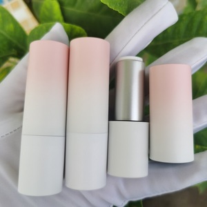 Kh115 Thiết Kế Mới Công Suất Nhỏ Từ Nút Hình Tròn Dễ Thương Màu Hồng Trắng Dần Dần Đổi Màu Rỗng Son Môi Ống Nhựa - Product Image 1