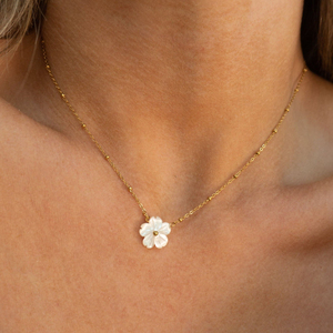 <span class=keywords><strong>Collier</strong></span> minimaliste en perles d'eau douce, étanche, plaqué <span class=keywords><strong>or</strong></span> 18 carats, en acier inoxydable, avec pendentif fleur en coquille blanche et cœur - Product Image 6