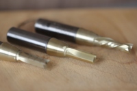 JANDLI Mata Bor CNC Lurus Berlapis Timah 65HRC 3 Mata Pisau dengan Chipbreaker / TCT End Mill untuk Pengerjaan Kayu Ukuran 6mm/8mm
