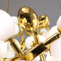 Lustre en verre blanc LED de luxe postmoderne pendentif longue chaîne de raisin pour la décoration de salon avec hauteur réglable
