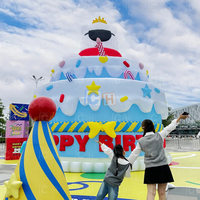 Énorme Gâteau d'Anniversaire Gonflable de 8 M pour Décoration de Fêtes d'Anniversaire et Événements Célébrations