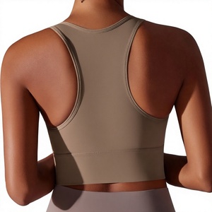 เสื้อชั้นในกีฬาผู้หญิงสีพื้นแบบ Racerback คอกว้าง ระดับการซัพพอร์ตปานกลาง ระบายอากาศได้ดี เหมาะสำหรับโยคะและฟิตเนส ดีไซน์ทันสมัย - Product Image 2
