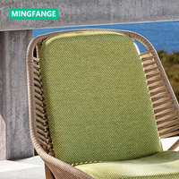 Ensemble de canapés en rotin d'extérieur - Design moderne, structure en teck massif, durable, imperméable, confortable, mobilier d'extérieur 2 places pour hôtel