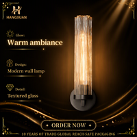 Lampe murale E26 en verre clair/fumé de style nordique moderne pour chambre à coucher