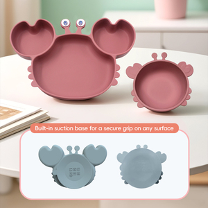 Juego de utensilios de silicona para niños pequeños, sin BPA ni ftalatos, incluye tazón, cuchara, tenedor y babero. - Product Image 3