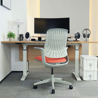 Chaise de bureau moderne et confortable Chaises de travail pour le personnel Maille pivotante Vente en gros Pas cher Chaise élévatrice À la mode Cadeira De