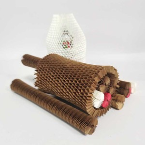 <span class=keywords><strong>Material</strong></span> de Protección de Papel de Panal Kraft Degradable y Reciclable, Venta al por Mayor de Fábrica, <span class=keywords><strong>Material</strong></span> de Amortiguación Protector para Botellas de Vino - Product Image 1