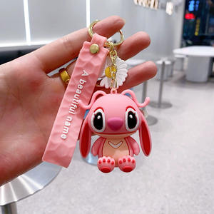 新着 3D スティッチ キーホルダー かわいい漫画 ソフト<span class=keywords><strong>PVC</strong></span>キーリング 亜鉛合金バックル 学生用バックパックペンダント スティッチ人形キーチェーン - Product Image 4