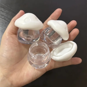Baume à lèvres en forme <span class=keywords><strong>de</strong></span> champignon blanc <span class=keywords><strong>de</strong></span> luxe ISMAN 10g, <span class=keywords><strong>pot</strong></span> mignon pour crème, emballage cosmétique en plastique PS, vente en gros, marque privée - Product Image 1