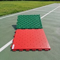 Dalles modulaires en PP à emboîtement pour sols sportifs suspendus, usage intensif, pour aires de jeux communautaires, kit antidérapant et de drainage