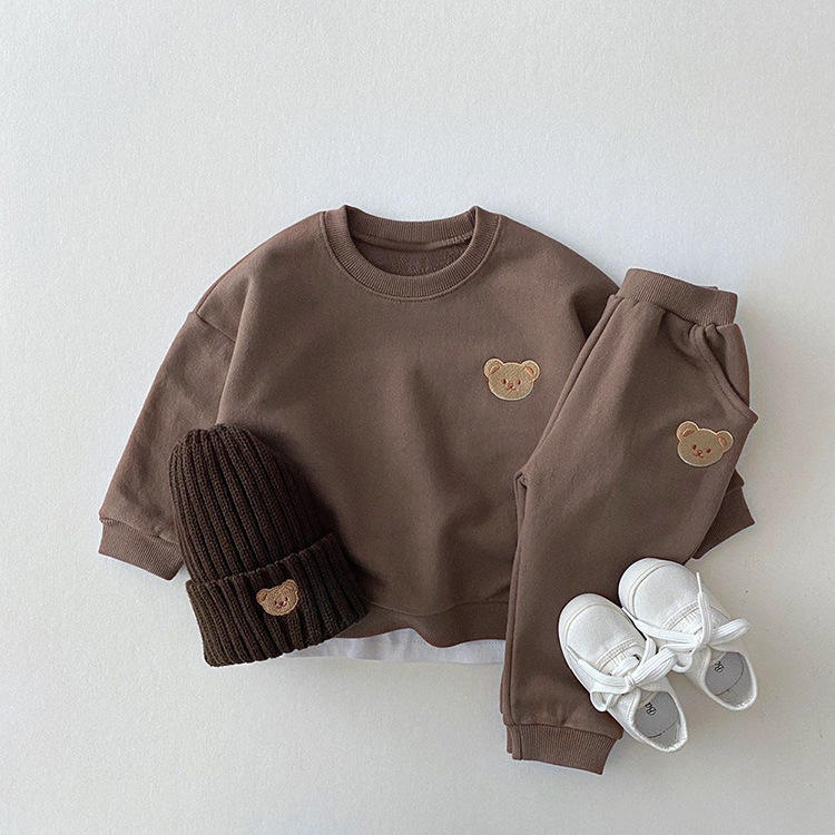 สีน้ำตาล