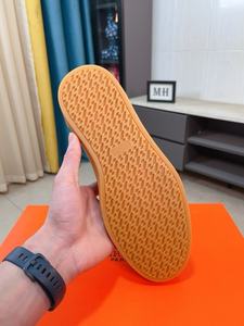 Chaussures de marche d'hiver pour femmes LYCY, respirantes, durables, avec empeigne en microfibre, semelle intermédiaire en TPU, semelle extérieure en caoutchouc, fermeture éclair, fabriquées au Fujian - Product Image 6