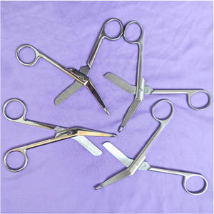 กรรไกรตัดผ้าพันแผลสแตนเลสแบบใช้ซ้ำได้ สำหรับศัลยกรรม ความงาม และการดูแลส่วนบุคคล ผลิตภัณฑ์จากโรงงาน MMC น้ำหนัก 45 กรัม - Product Image 6