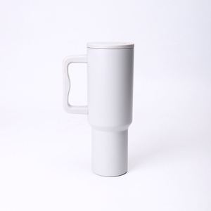 Gobelet isotherme de voyage pour voiture H4.0 avec poignée, 40 oz, couvercle, paille, antidérapant, OEM ODM, logo personnalisé - Product Image 5