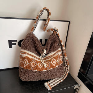 Nuevo Bolso de Mujer de Felpa de Gran Capacidad, Moda Otoño Invierno, Minimalista, Versátil, de un Solo Hombro, Estilo Coreano Retro - Product Image 2