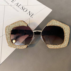 Femme photographe accessoire accessoires Extravagant UV400 lunettes de soleil PC cadre Spectacle pour Magazine piste Magazine accessoire - Product Image 6