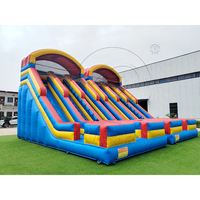 Château gonflable géant commercial à double piste de 30 pieds avec toboggan aquatique et sec en PVC pour enfants