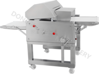 L'abattoir utilise une nouvelle machine à écorcher automatique professionnelle pour l'abattage des porcs et des moutons.