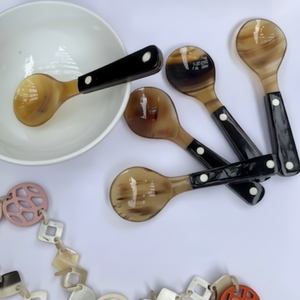 100% meilleures cuillères à corne de boeuf noir couverts faits à la main pour usage domestique et vente de magasin de boissons alimentaires - Product Image 1