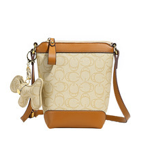 Bolso de Hombro en Forma de Cubo de PU para Mujer, Diseño Único con Letras, Correa Cruzada, Versátil y Moderno para Uso Diario, Forro de Poliéster - Product Image 1