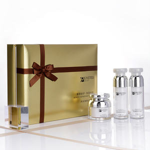 Set de Crema y Suero Reparador Antienvejecimiento y Blanqueador con Ácido Hialurónico y Péptidos Coreanos OEM ODM para el Cuidado Natural de la Piel del Rostro para Todo Tipo de Piel - Product Image 1