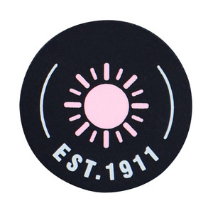 Étiquette en silicone Zhi Kai ronde pour impression par transfert thermique, utilisation sur vêtements, couleurs blanc, rose, noir, violet clair, gris foncé, graphite - Product Image 1