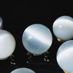 Nueva Esfera <span class=keywords><strong>de</strong></span> Selenita Pulida, Cristales Naturales, Piedras Curativas, Esfera <span class=keywords><strong>de</strong></span> Diferentes Tamaños para Colección, Joyería Ying Lai - Product Image 4