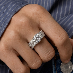Anillo de Oro Blanco Sólido de 18K Glamuroso con Doble Hilera de Diamantes Naturales Pavé, Banda Ancha, Venta al por Mayor Directa de Fábrica China - Product Image 2