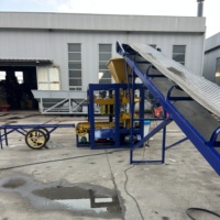 Machine à blocs de béton QT4-24 pour les petites installations de production
